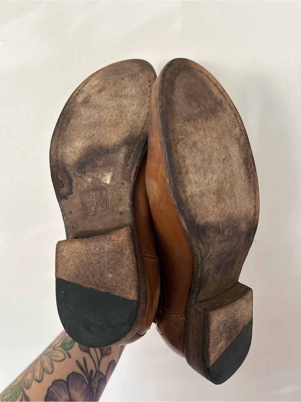 FRYE Pippa Chelsea Cognac Size 6 - Picture 6 of 7